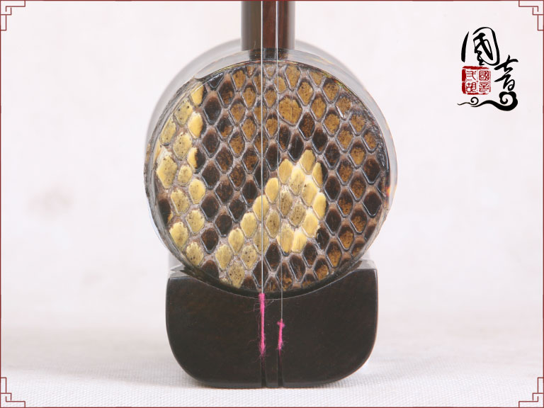 老红木高胡整托L190886（特殊皮）（配高档琴盒）